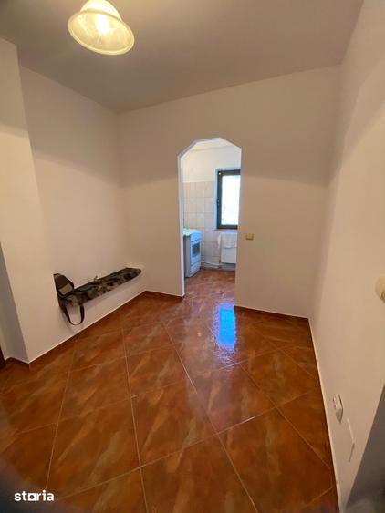 Apartament 2 camere cu centrala la ETAJUL 2, Liceul PTTR - 16