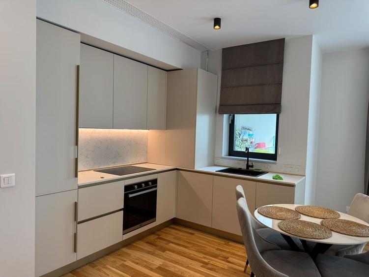 Apartament cu 2 camere decomandat, mobilat în Străulești