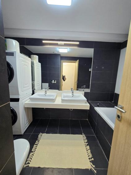 Apartament cu 3 camere semidecomandat, mobilat în Floreasca