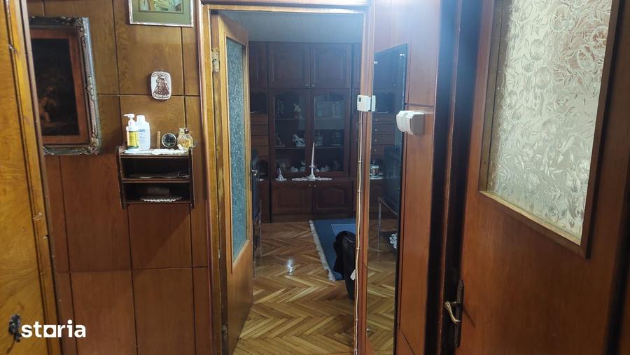 Apartament cu 3 camere decomandat în Ștrand