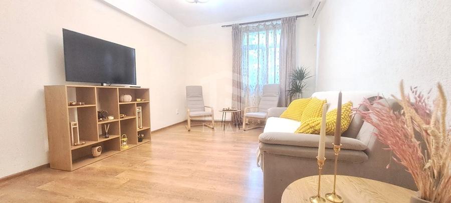 Apartament cu 2 camere decomandat, mobilat în Brâncoveanu