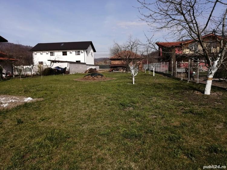 Teren de 1400 mp, în Central
