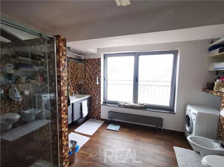 Apartament cu 4 camere în Dacia