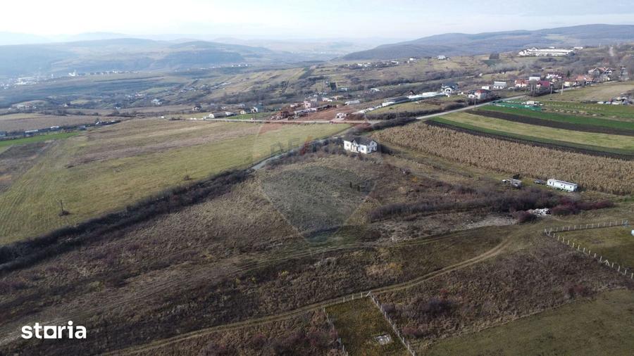 Teren de 19375 mp, în Dâmbul Rotund
