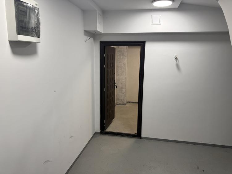 Birou, de 147 mp, în Moșilor