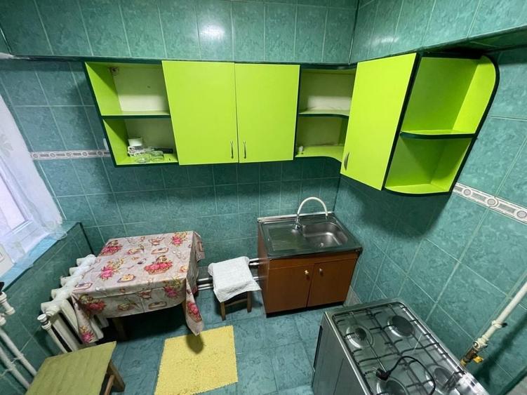 Apartament cu 3 camere semidecomandat în Ultracentral
