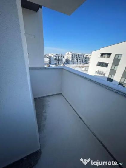 Apartament cu 3 camere în Pielești