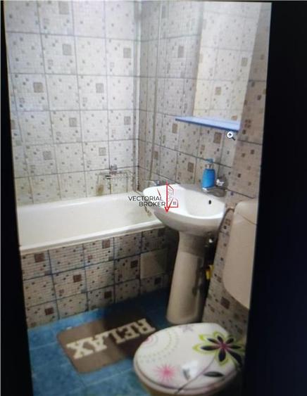 Garsonieră semidecomandată în Tei