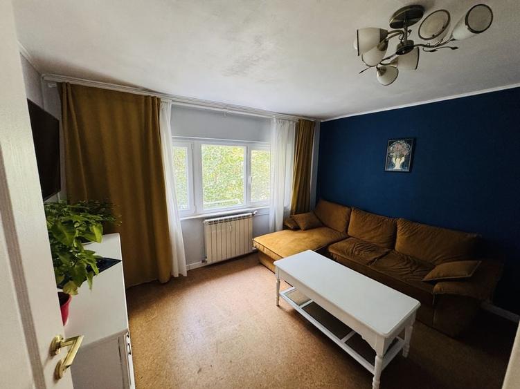 Apartament cu 2 camere decomandat în Decebal