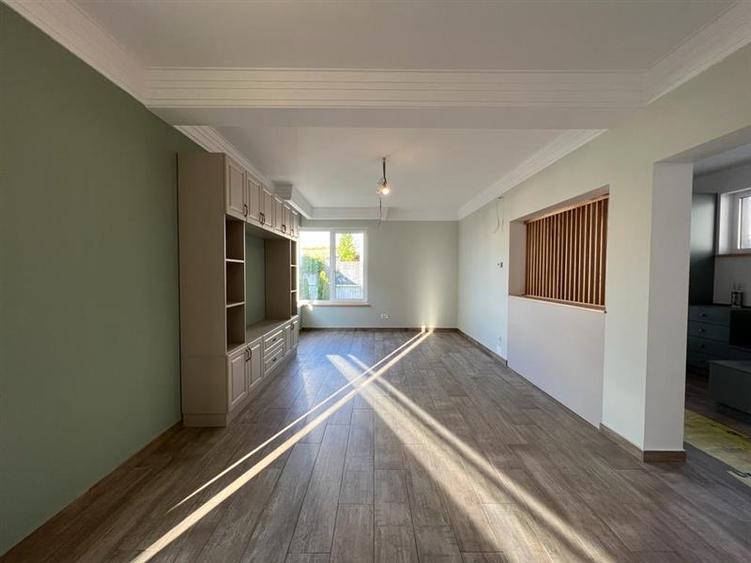 Duplex cu 5 camere cu Canalizare în Borhanci