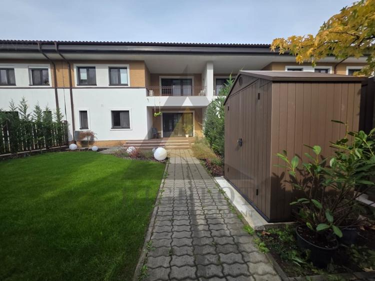 Casă cu 5 camere cu Canalizare în Pipera