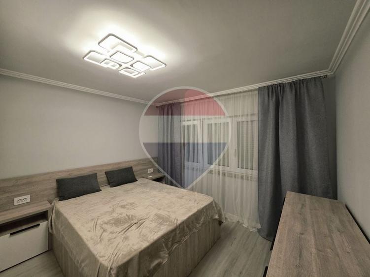 Apartament cu 2 camere semidecomandat, mobilat în Micălaca