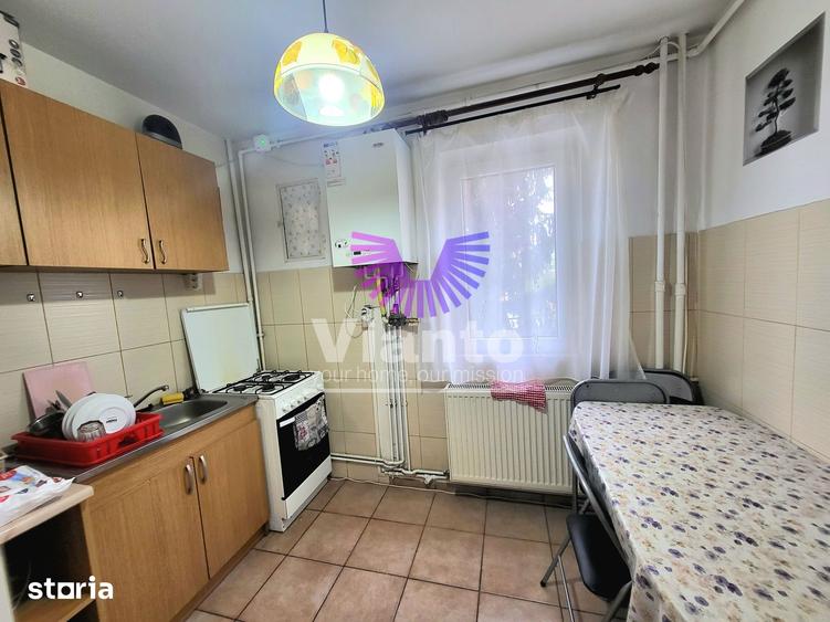 Garsonieră decomandată, mobilată în Hipodrom 1