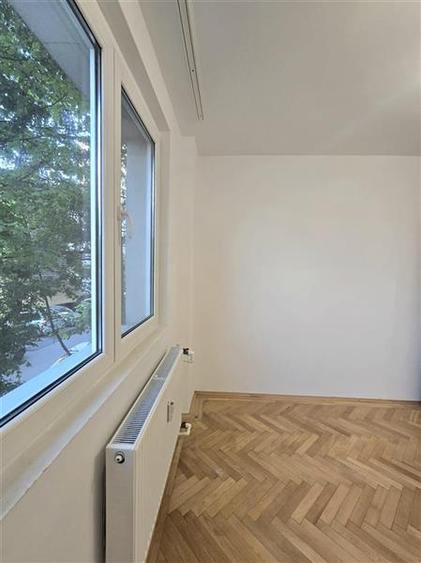 Apartament cu 2 camere semidecomandat în 1 Mai