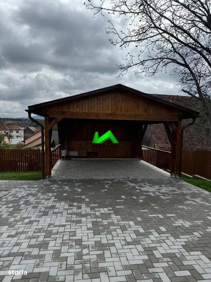 Casă cu 4 camere cu Teren 450 Mp în Central