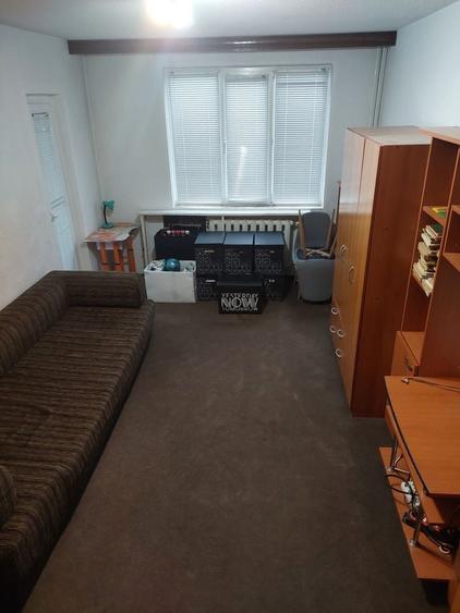 Apartament cu 3 camere decomandat în Rahova