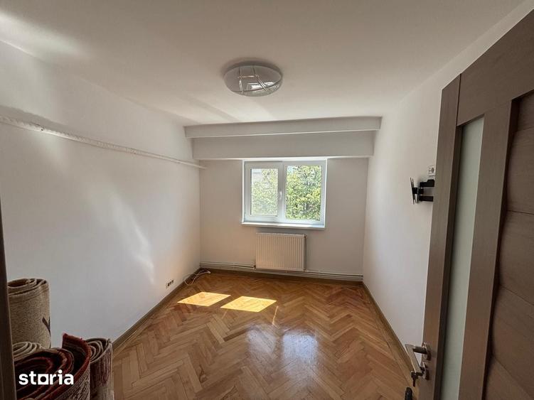 Apartament cu 3 camere decomandat în Tomis III