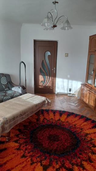 Apartament cu 2 camere decomandat în 23 August
