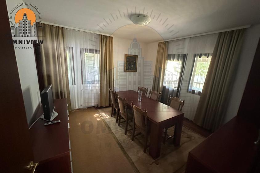 Casă individuală cu 5 camere cu Teren 300 Mp în Predeal