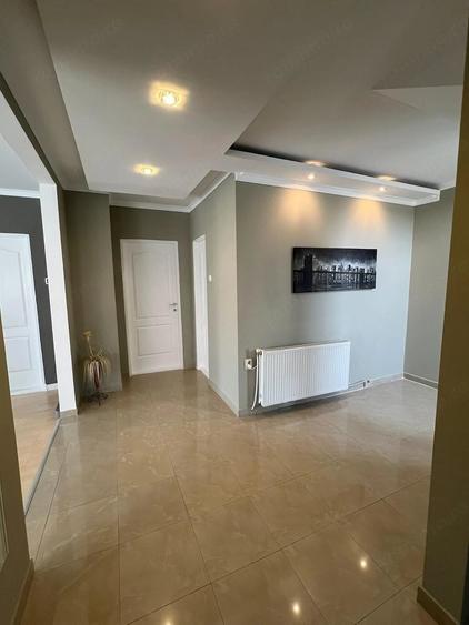 Casă cu 5 camere cu Teren 450 Mp în Sângeorgiu de Mureș