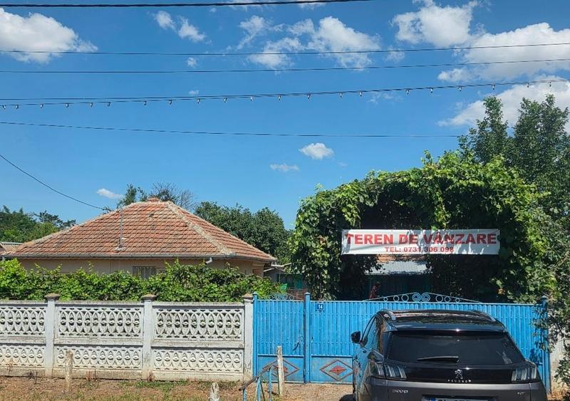 Casă individuală cu 5 camere cu Teren 1700 Mp în Perișoru