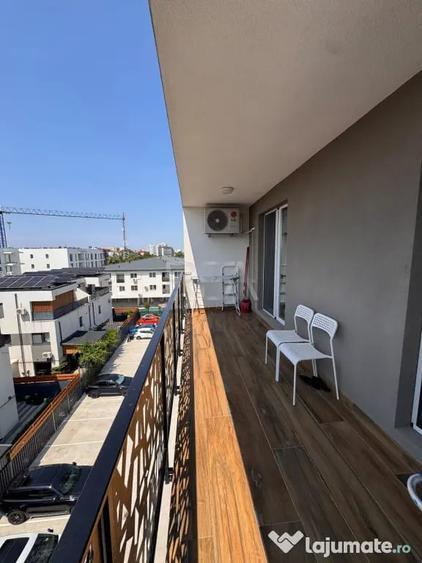 Apartament cu 3 camere decomandat în Theodor Pallady