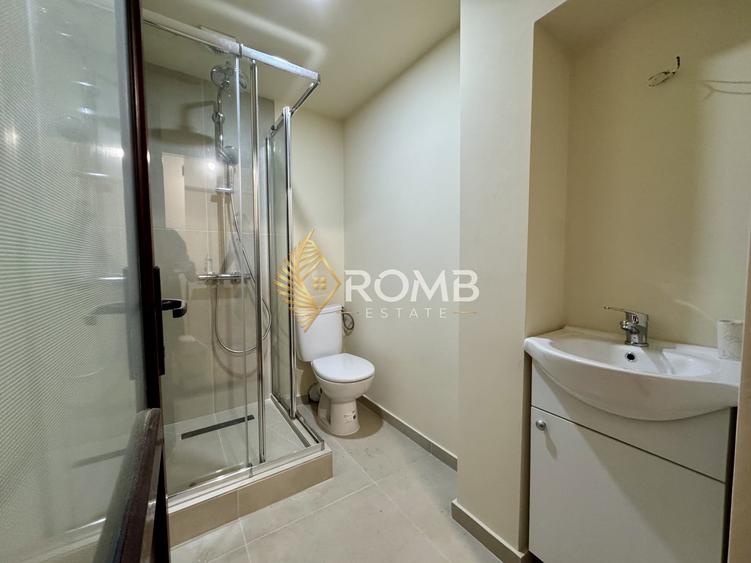 Apartament cu 2 camere semidecomandat, mobilat în Central