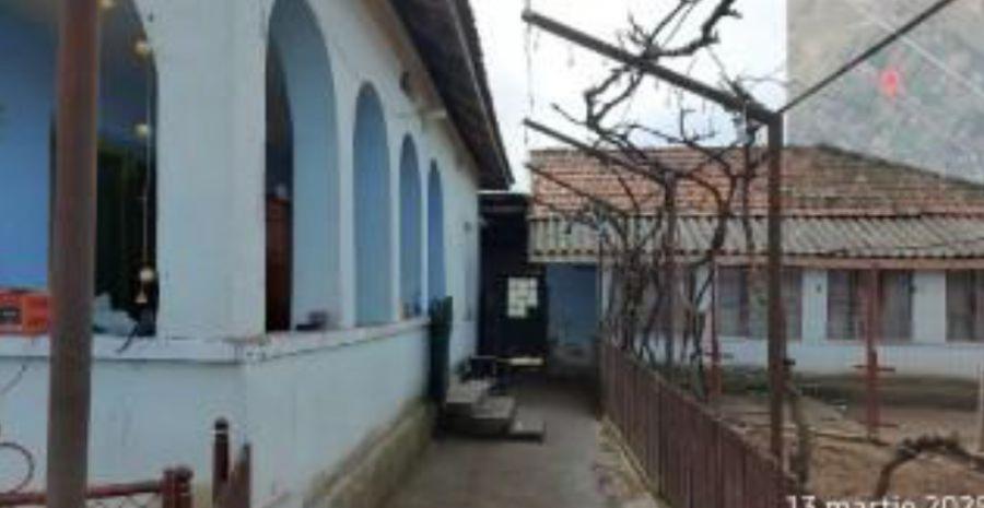 Casa si teren-Com. Devesel, Jud. Mehedinti, - 7