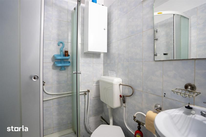 Apartament cu 4 camere decomandat, mobilat în Decebal