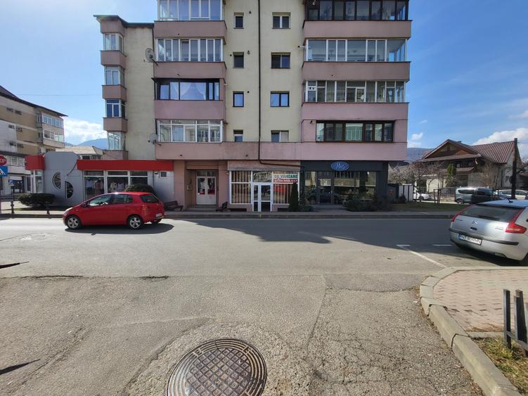 Spațiu comercial, de 38 mp, în Central