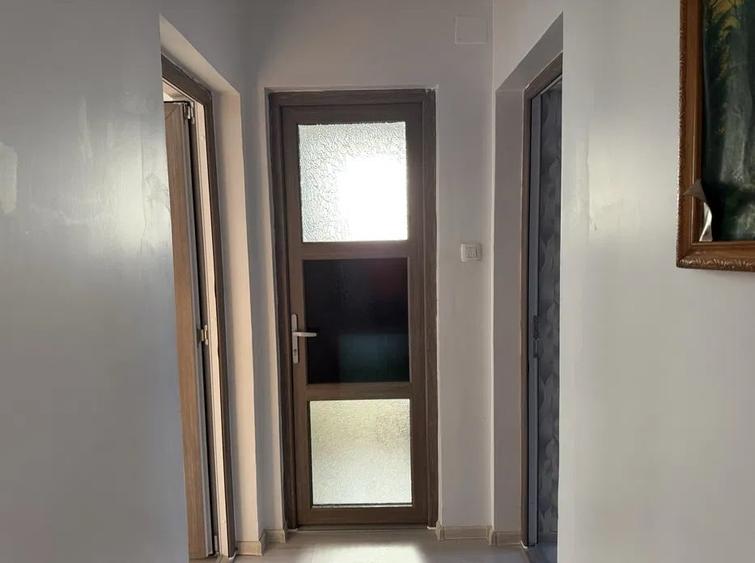 Casă individuală cu 5 camere cu Teren 2400 Mp în Feleacu