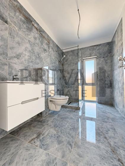 Duplex cu 4 camere cu Canalizare în Giarmata
