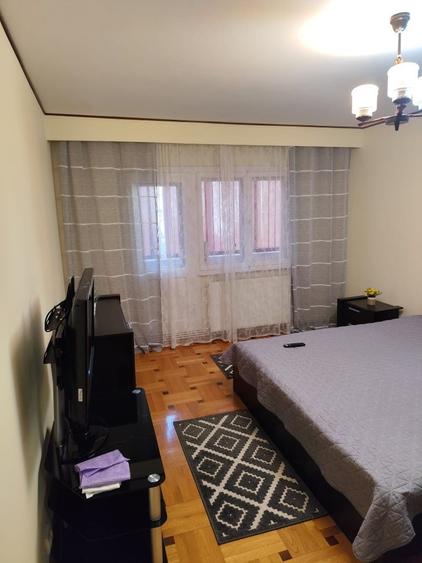 Apartament cu 3 camere decomandat în Dorobanți