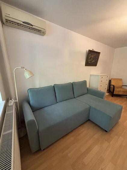 Garsonieră decomandată în Tineretului