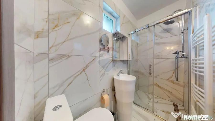 Apartament cu 3 camere decomandat în 15 Noiembrie