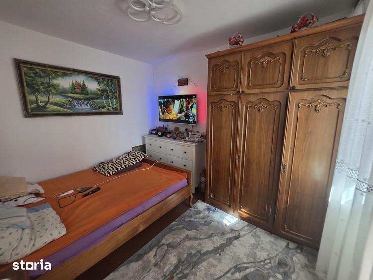 Apartament cu 2 camere nedecomandat în Republicii