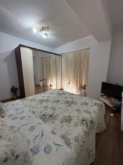 Apartament cu 3 camere decomandat în Lenin Sud