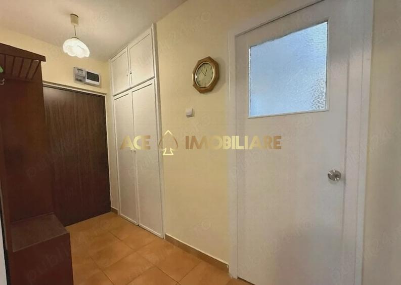 Apartament cu 3 camere decomandat, mobilat în Tineretului
