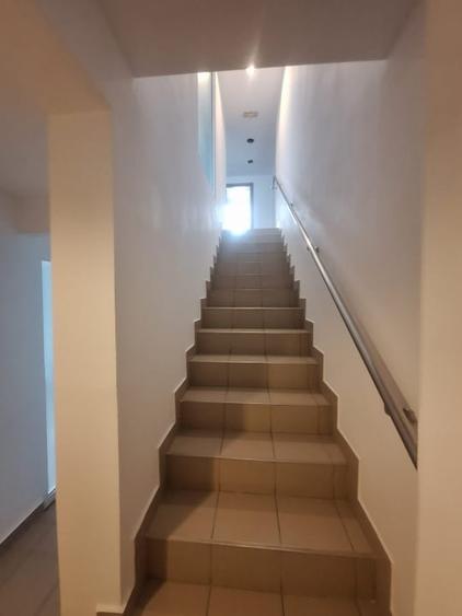 Delfinariu, cladire P+1 , spatiu depozitare 126 mp., curte 463 mp. - 6