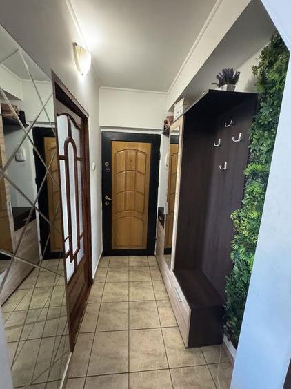 Apartament cu 2 camere semidecomandat, mobilat în Zimbru