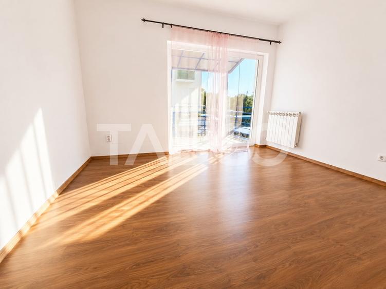 Apartament cu 3 camere decomandat, mobilat în Cisnădie