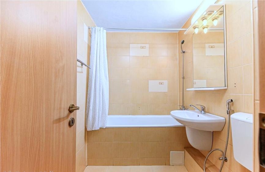 Apartament cu 2 camere decomandat în Zorilor