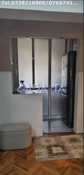Apartament cu 3 camere decomandat în Ultracentral