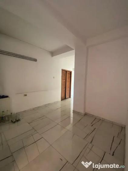 Spațiu comercial, de 120 mp, în 1 Mai