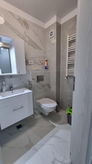Garsonieră semidecomandată în Central