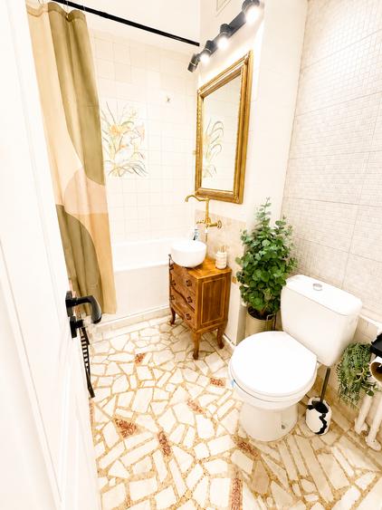 Apartament cu 2 camere decomandat în Capitol