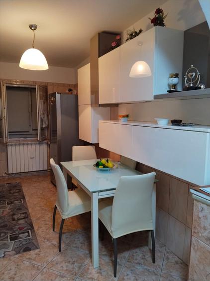 Apartament cu 2 camere în Gugești