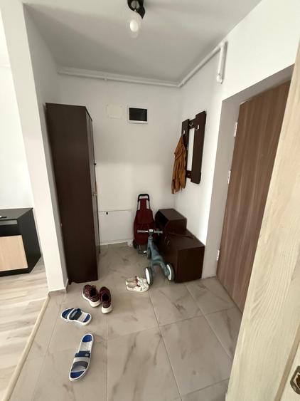 Garsonieră semidecomandată în Titan