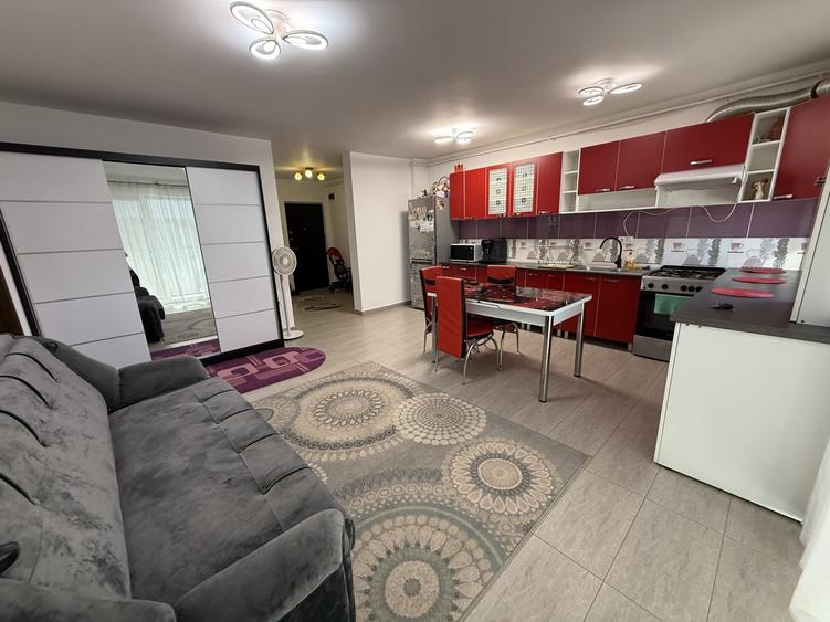Apartament cu 2 camere semidecomandat, mobilat în Sânnicoară