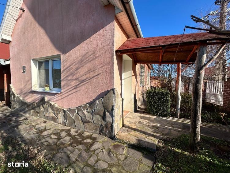 Casă cu 4 camere în Valea lui Mihai